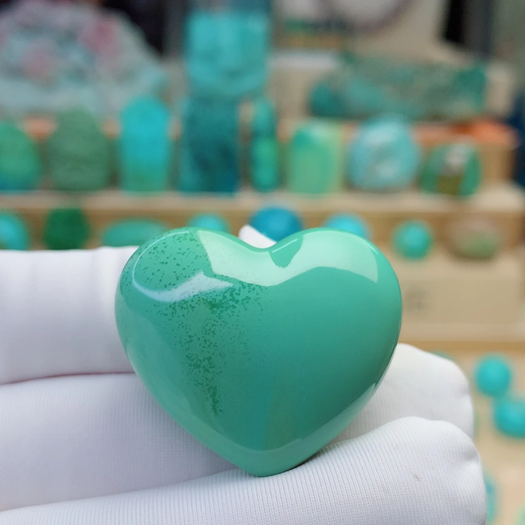 绿松石颈饰未镶嵌