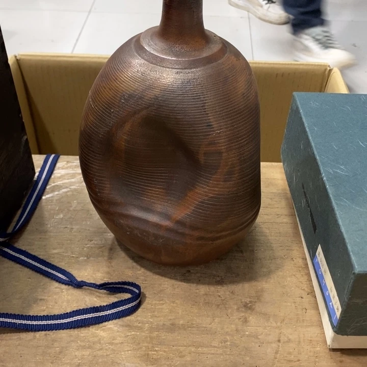 浙***哥中古品，默认微瑕，谨慎参拍