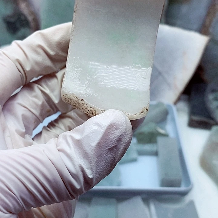 翡翠颈饰未镶嵌缅甸翡翠A货边角