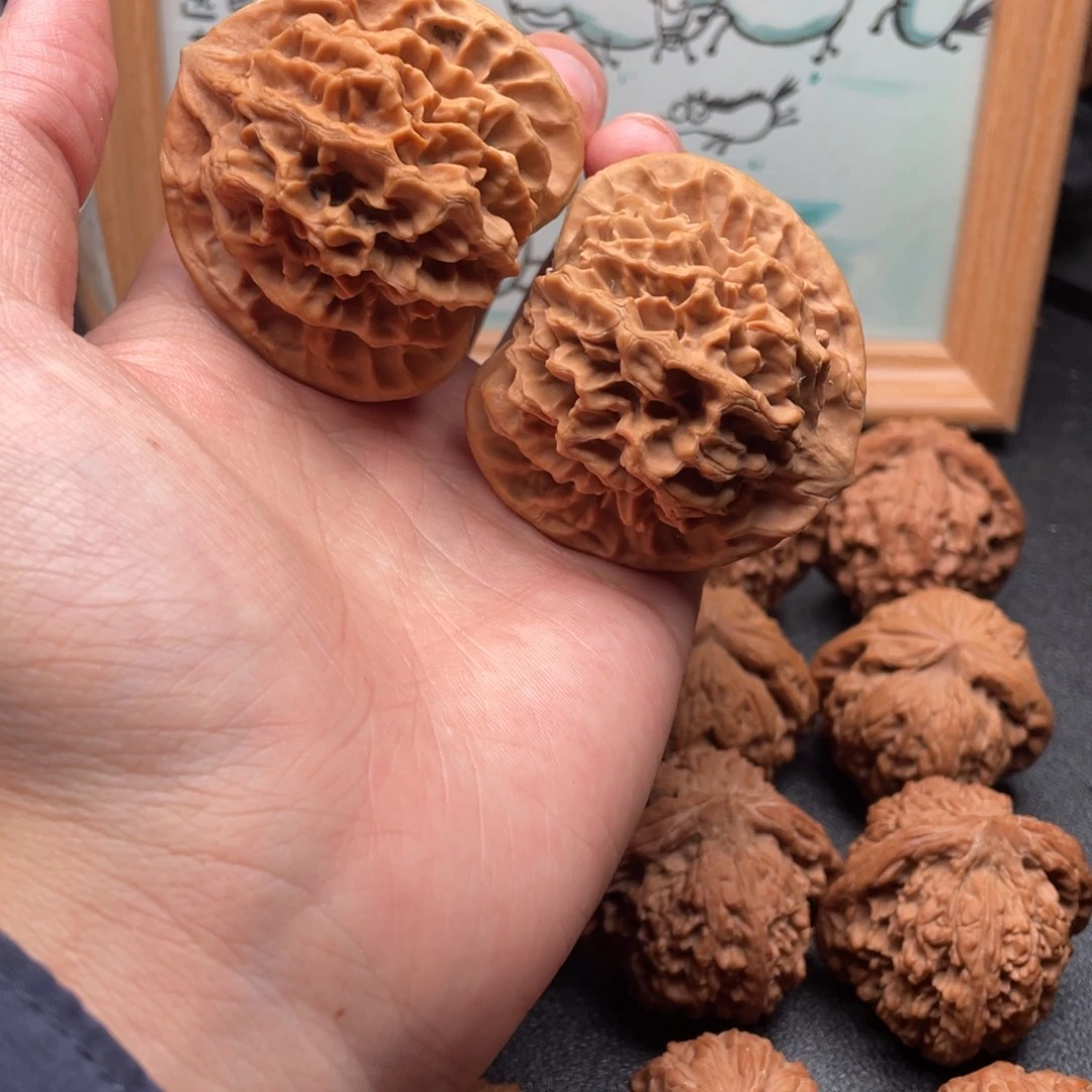 文玩核桃吊坠大尺寸精配帝王