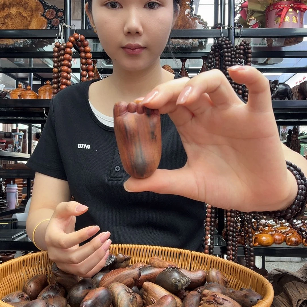 无*老挝大红酸枝知足常乐