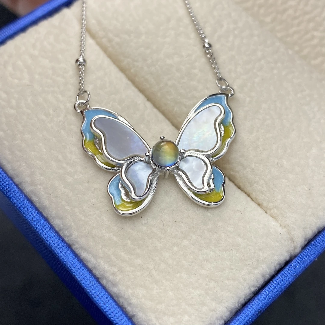 蝴蝶天然马岛月光石项链（含链）通体s925银轻奢精致时尚百搭