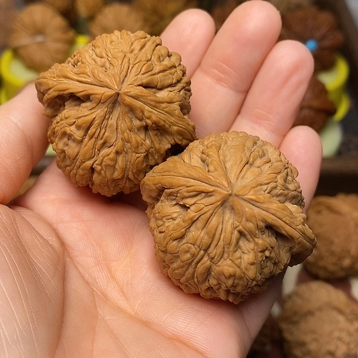 文玩核桃把件疯*南疆42