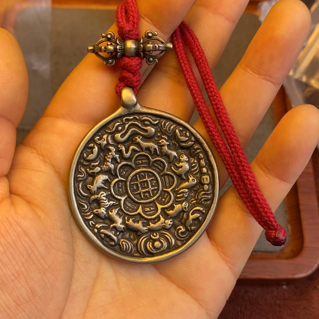 【闪购商品】泥塑捕*人。藏传牌子