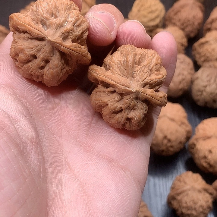 寻***倌文玩核桃吊坠将军榜小小黄尖