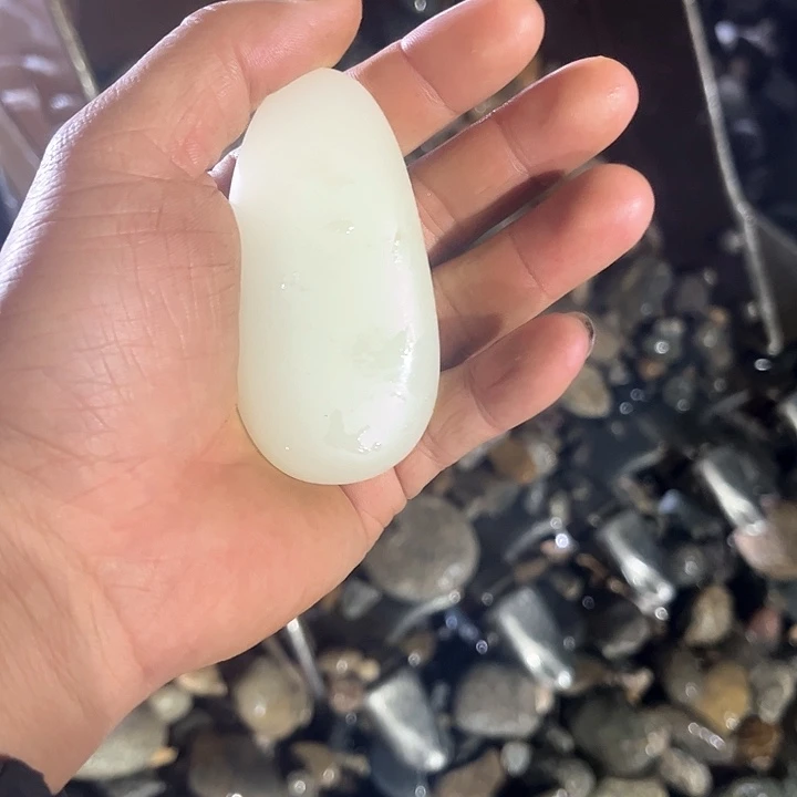 未镶嵌和田玉（糖玉）挂件