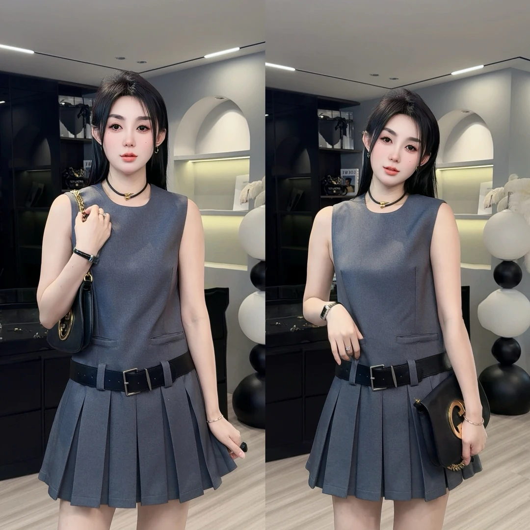 欧洲站2025春季新款高级感V领背心马甲裙女腰带百褶无袖连衣裙