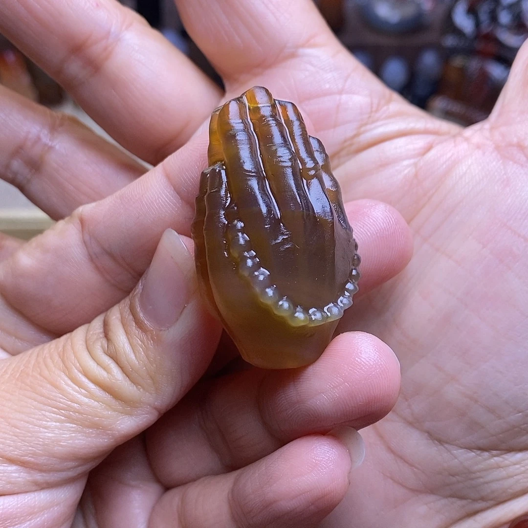 惠***玛瑙/玉髓未镶嵌颈饰