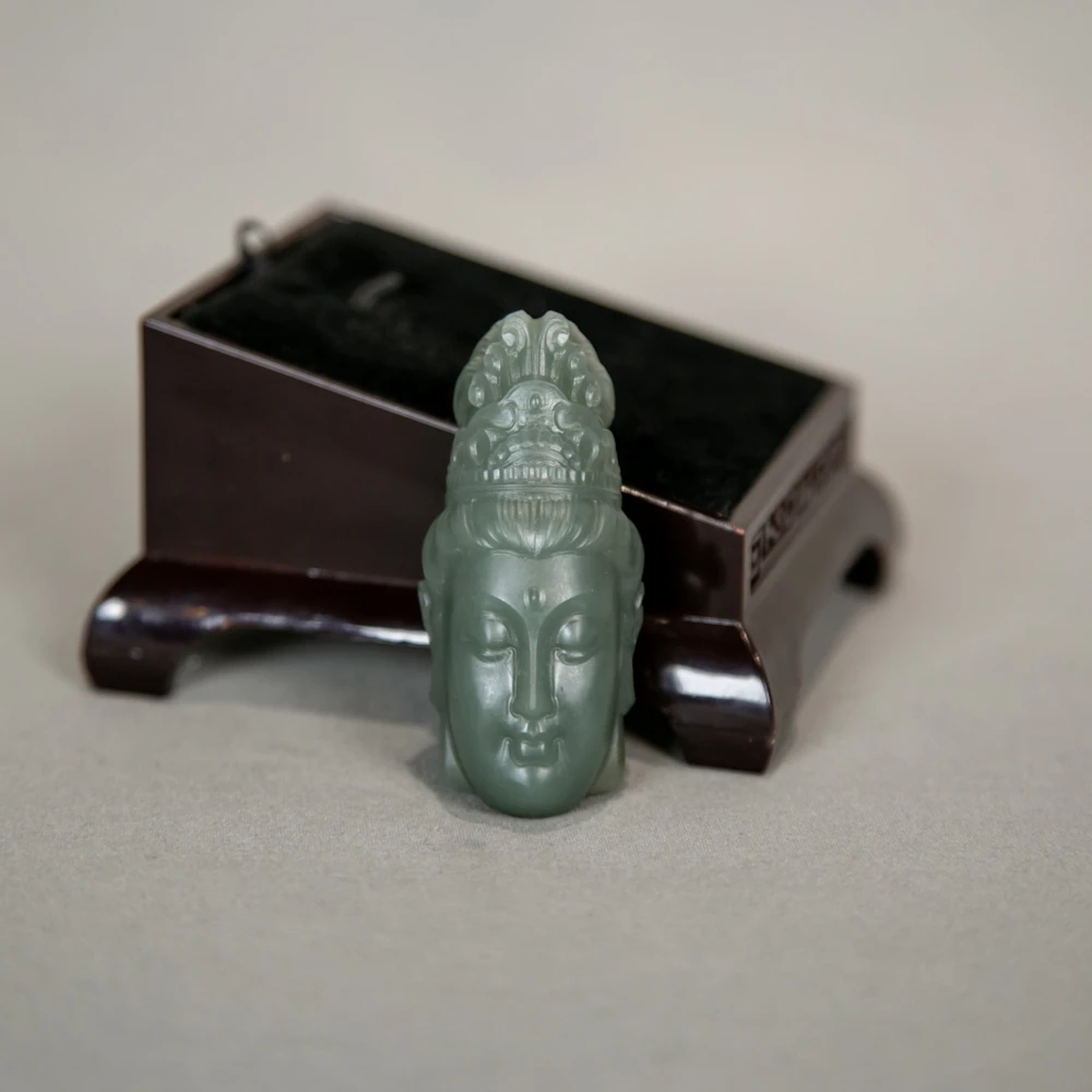 和田玉雕刻挂件ZY11575