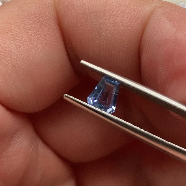 蓝宝石裸石0.5克拉无烧斯里兰卡