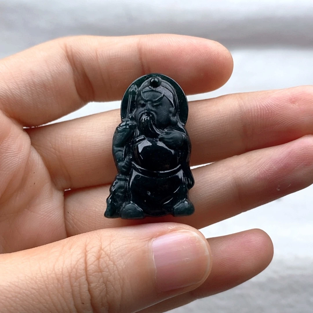 颈饰未镶嵌翡翠武财神