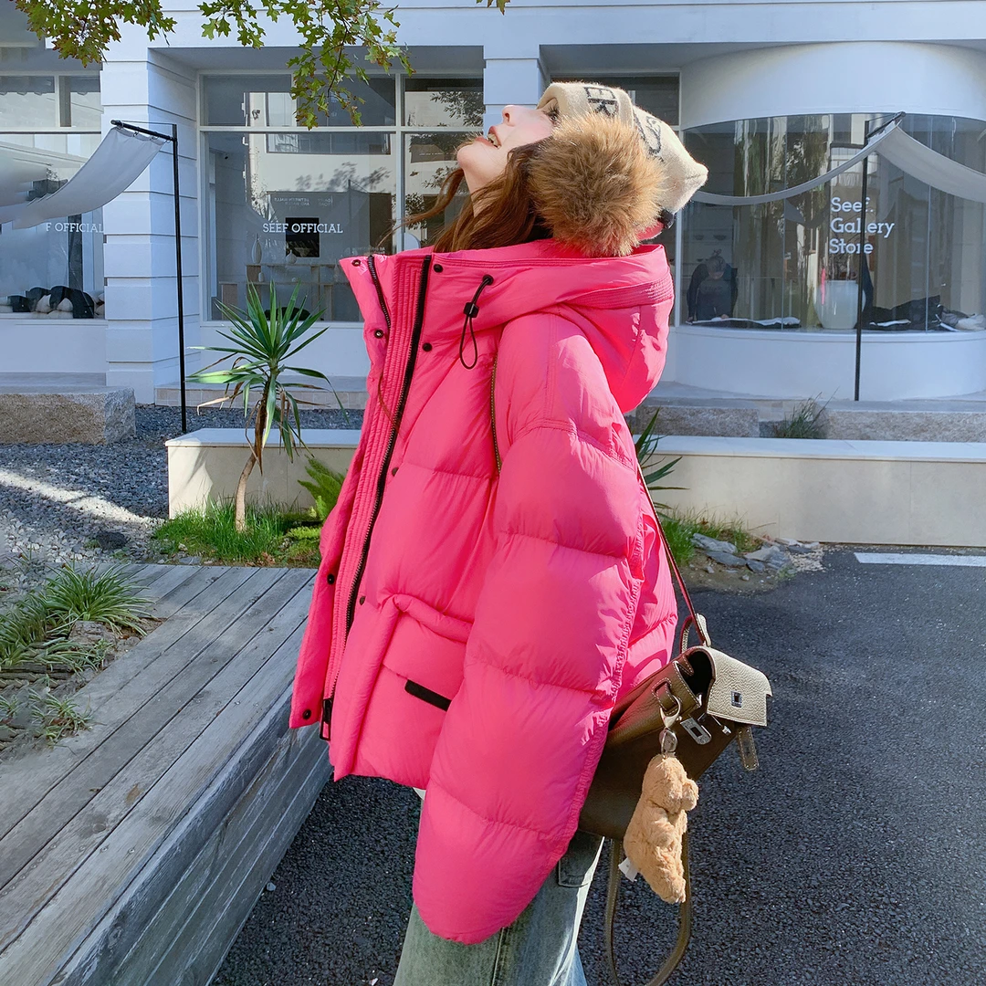 冬季独特出片粉色泡芙羽绒服女高级感2025新款连帽气质保暖短外套