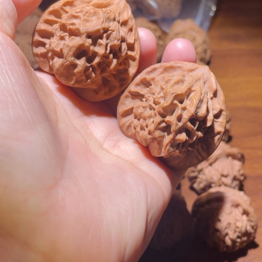 桃核吊坠41尺龙鳞纹