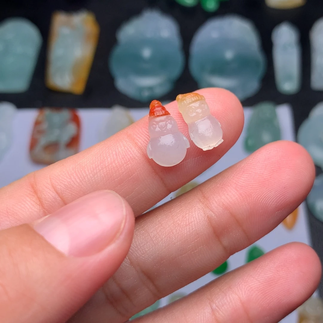 定制翡翠未镶嵌雪人