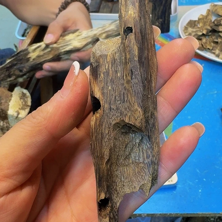 沉香沉香碎屑红金妮25克