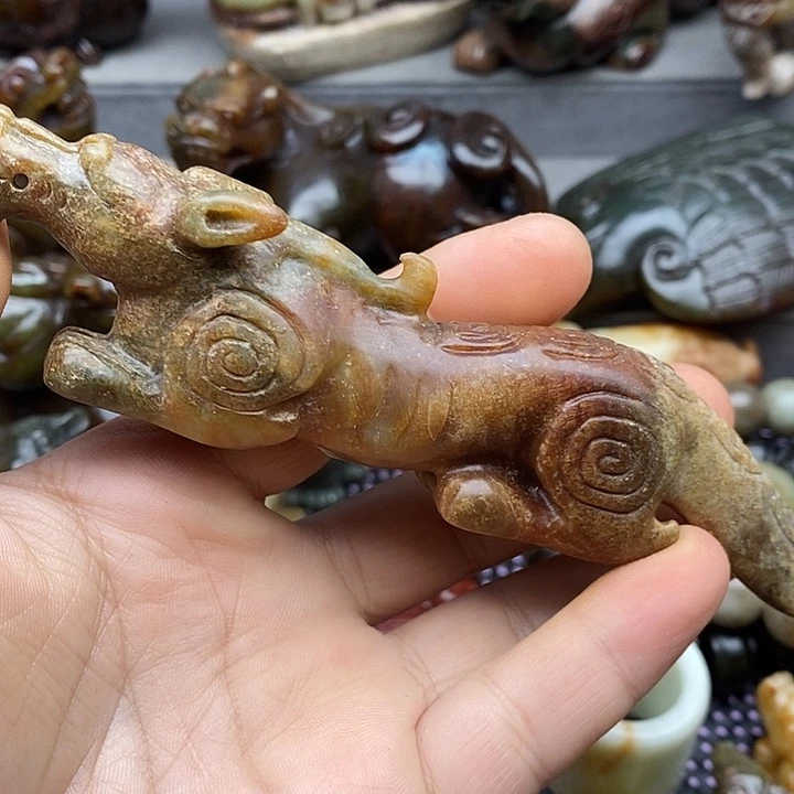 未镶嵌蛇纹石玉颈饰