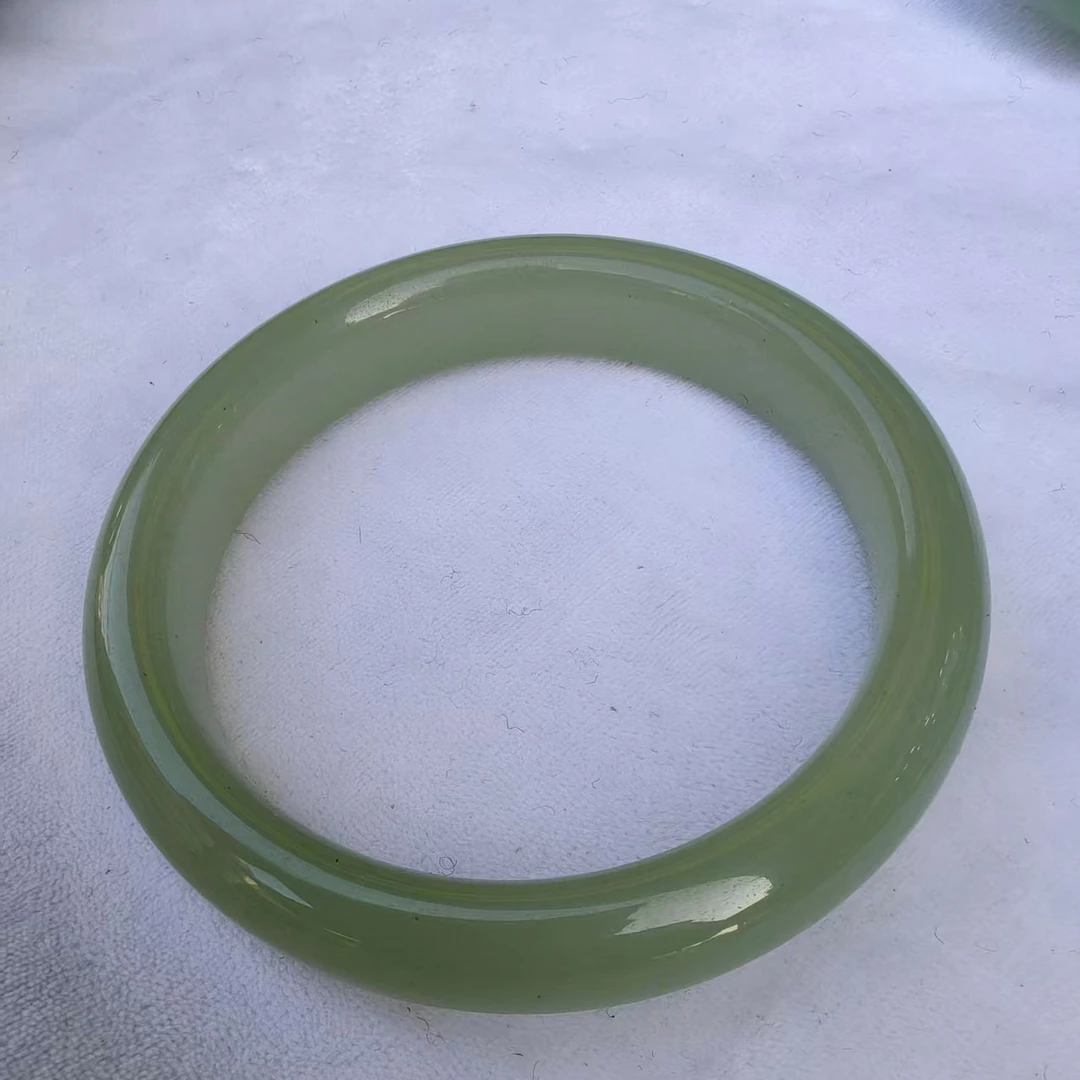 东陵玉绿色手镯63口