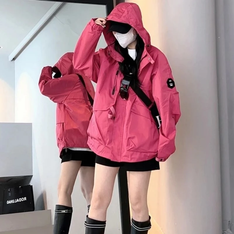 481春季休闲户外旅行防风连帽开衫外套冲锋衣男女情侣款时尚外套