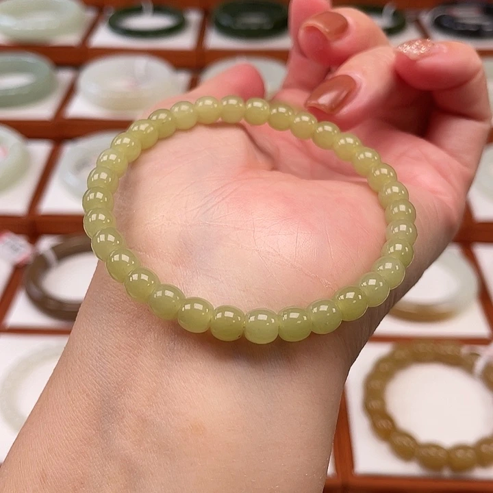 和田玉未镶嵌手串