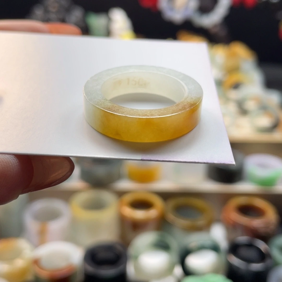 定制翡翠未镶嵌戒指