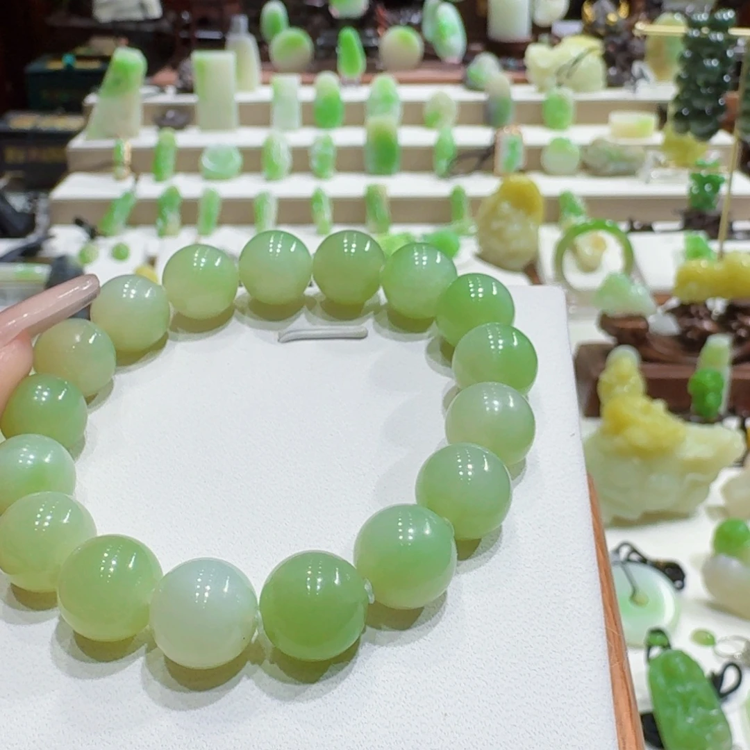 和田玉（翠青玉）未镶嵌挂件翠青卡12