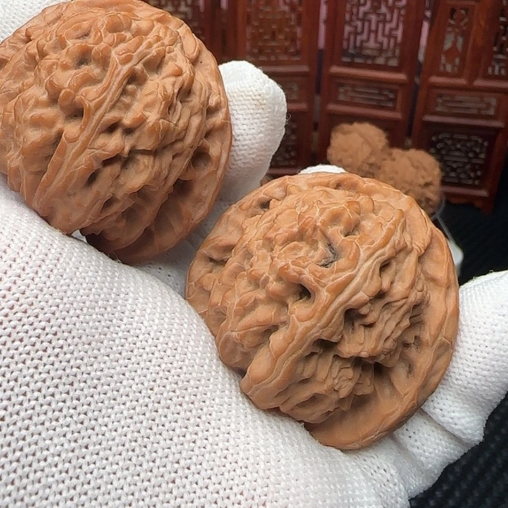 吊坠文玩核桃全品45三角白货头