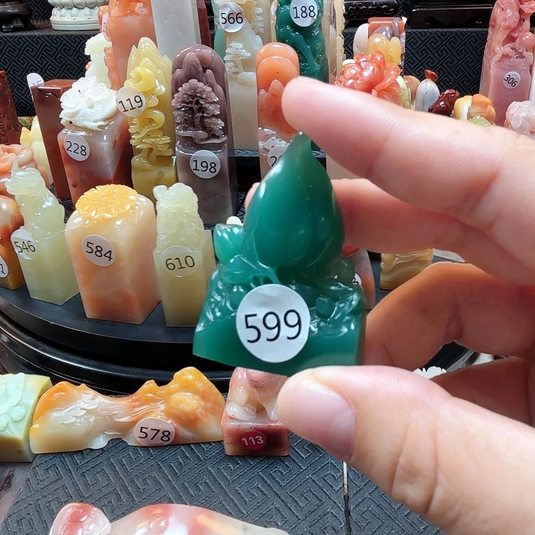 寿山石印石雅安绿桃子