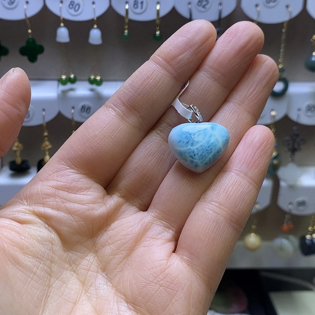 针钠钙石（海纹石）银S925镶嵌颈饰