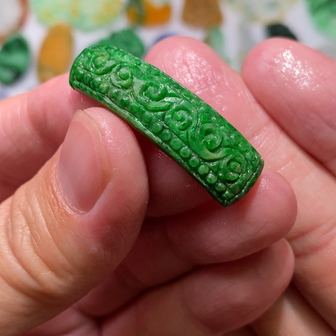 棋***棋定制翡翠未镶嵌吊坠