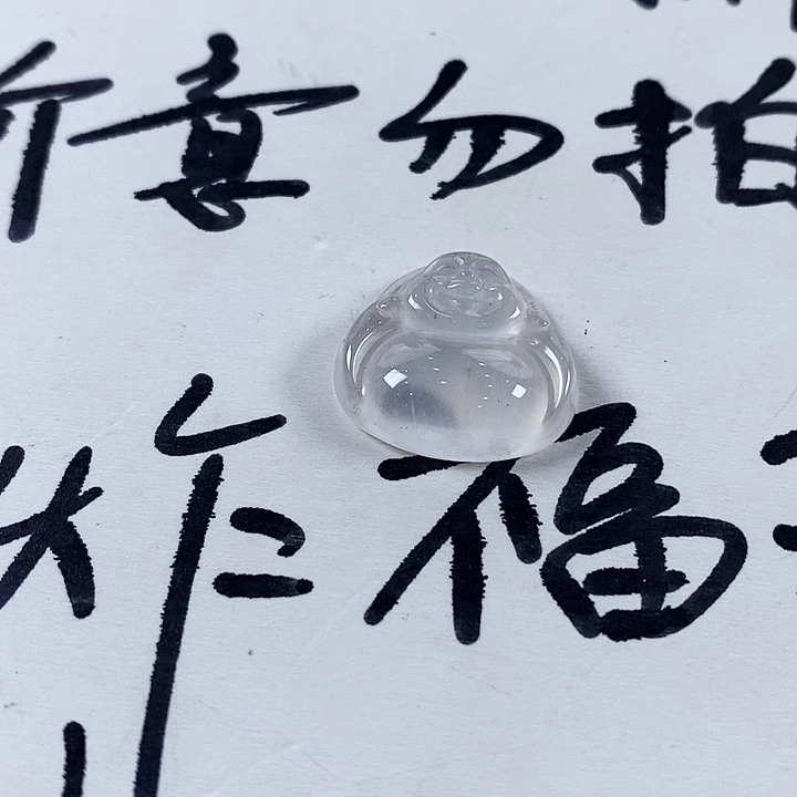 石英质玉未镶嵌颈饰