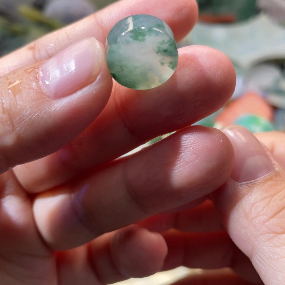 定制翡翠未镶嵌天然翡翠冰飘花