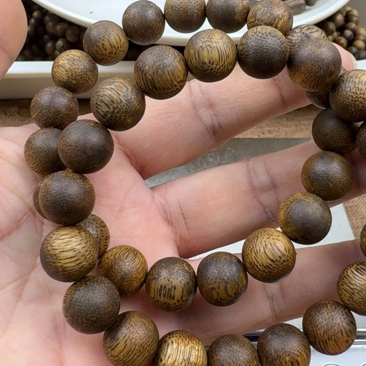 叶***宇沉香手串乌身手串19克加