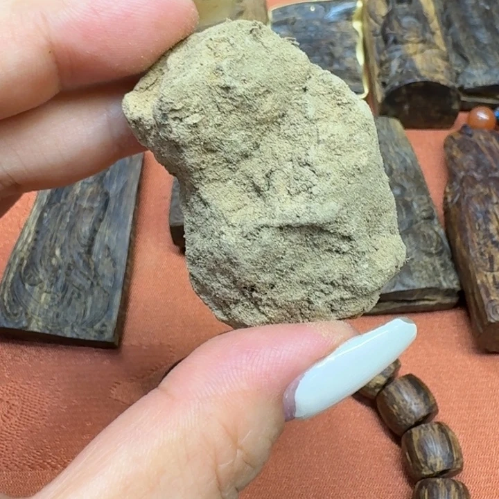 大叶紫檀（黑酸枝木类）