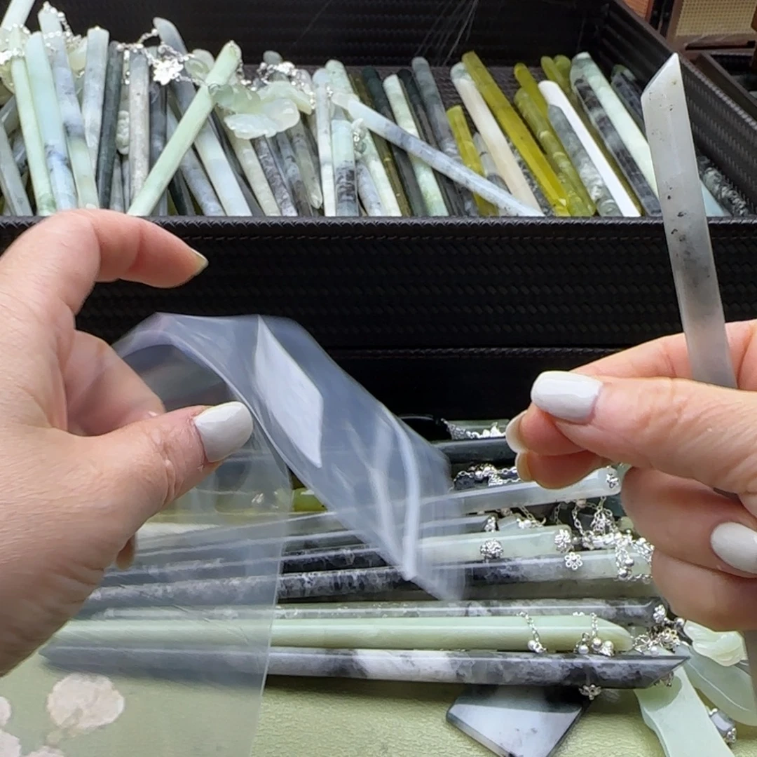 ****儿蛇纹石玉未镶嵌发饰