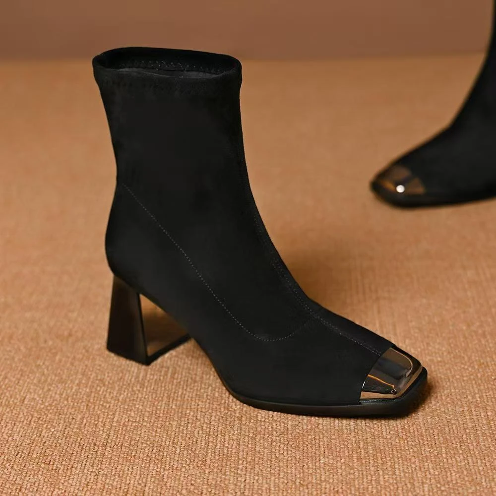 2025年新款羊绒粗跟黑色高跟方头女短靴子