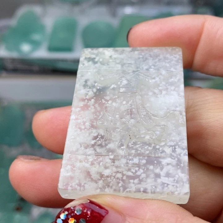 蛇纹石玉掉坠未镶嵌