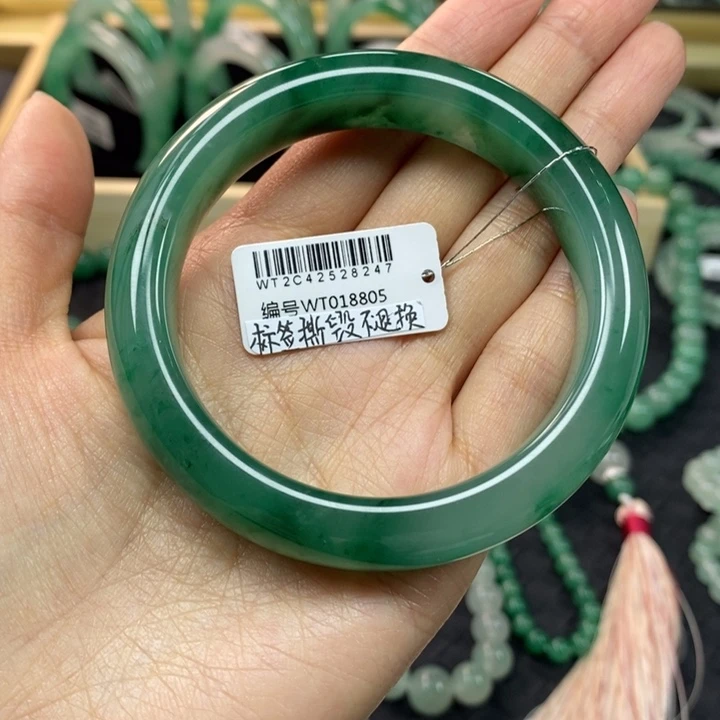 石英质玉（非洲翠）手镯合金