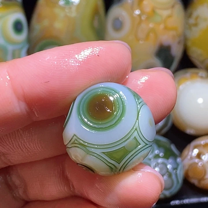 玛瑙/玉髓玛瑙吊坠未镶嵌