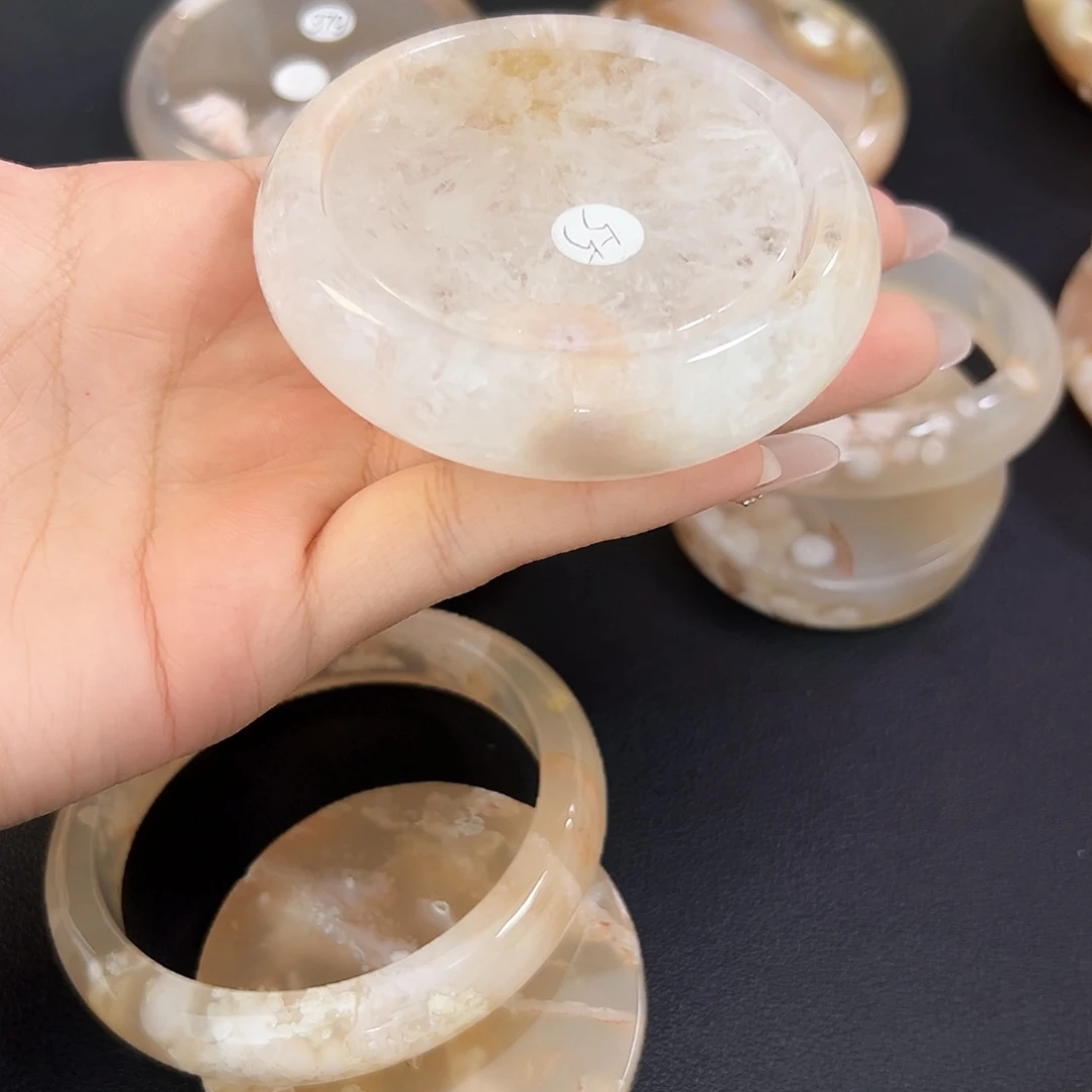 玛瑙/玉髓未镶嵌手镯55