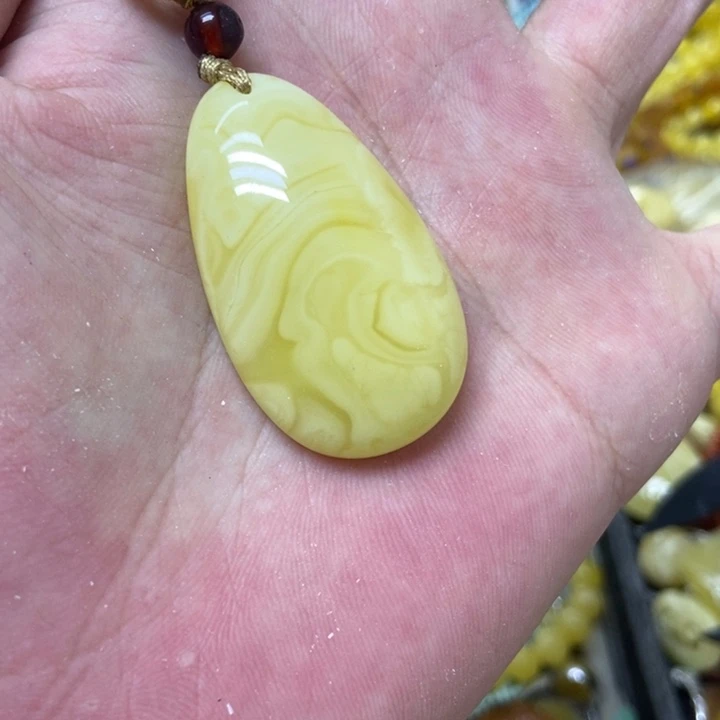 裸石蜜蜡未镶嵌吊坠