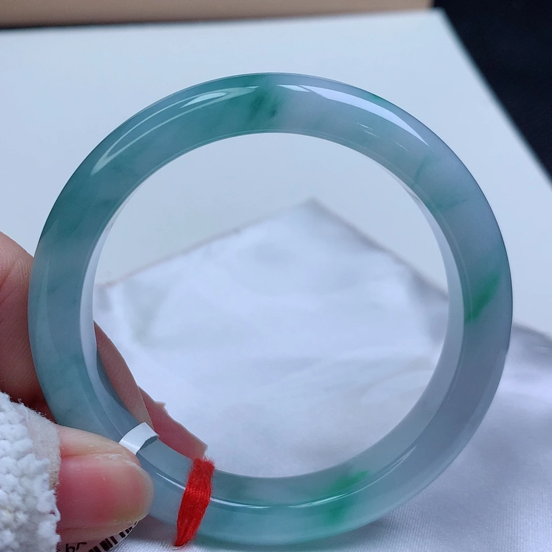 翡翠手镯未镶嵌55.8圈口