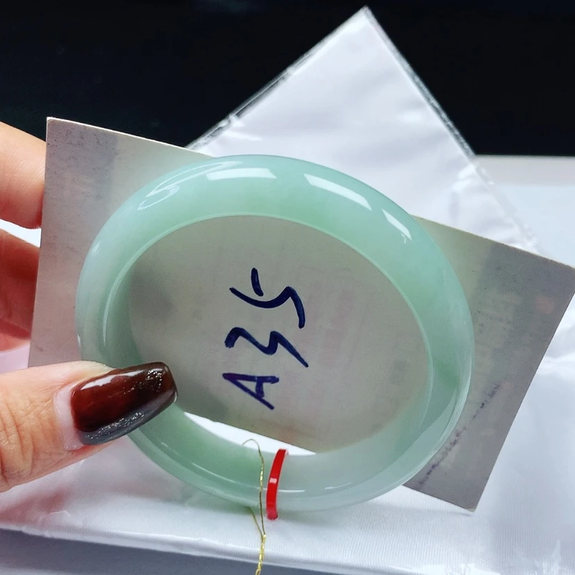 【闪购商品】翡翠手镯未镶嵌 正圈54+