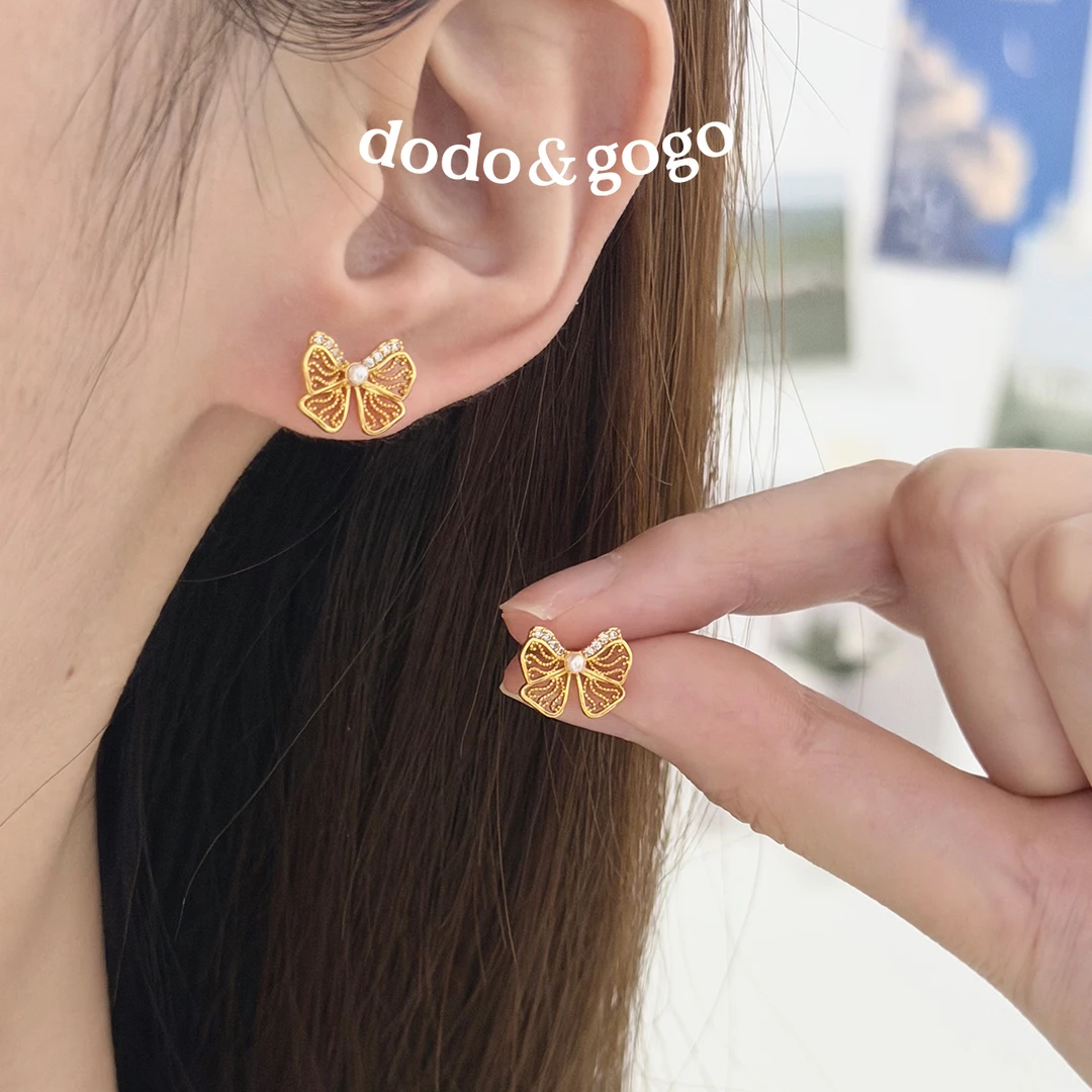 DODOGOGO 合金合成锆石耳饰 迷你镂空蝴蝶结耳钉时尚百搭精致耳环