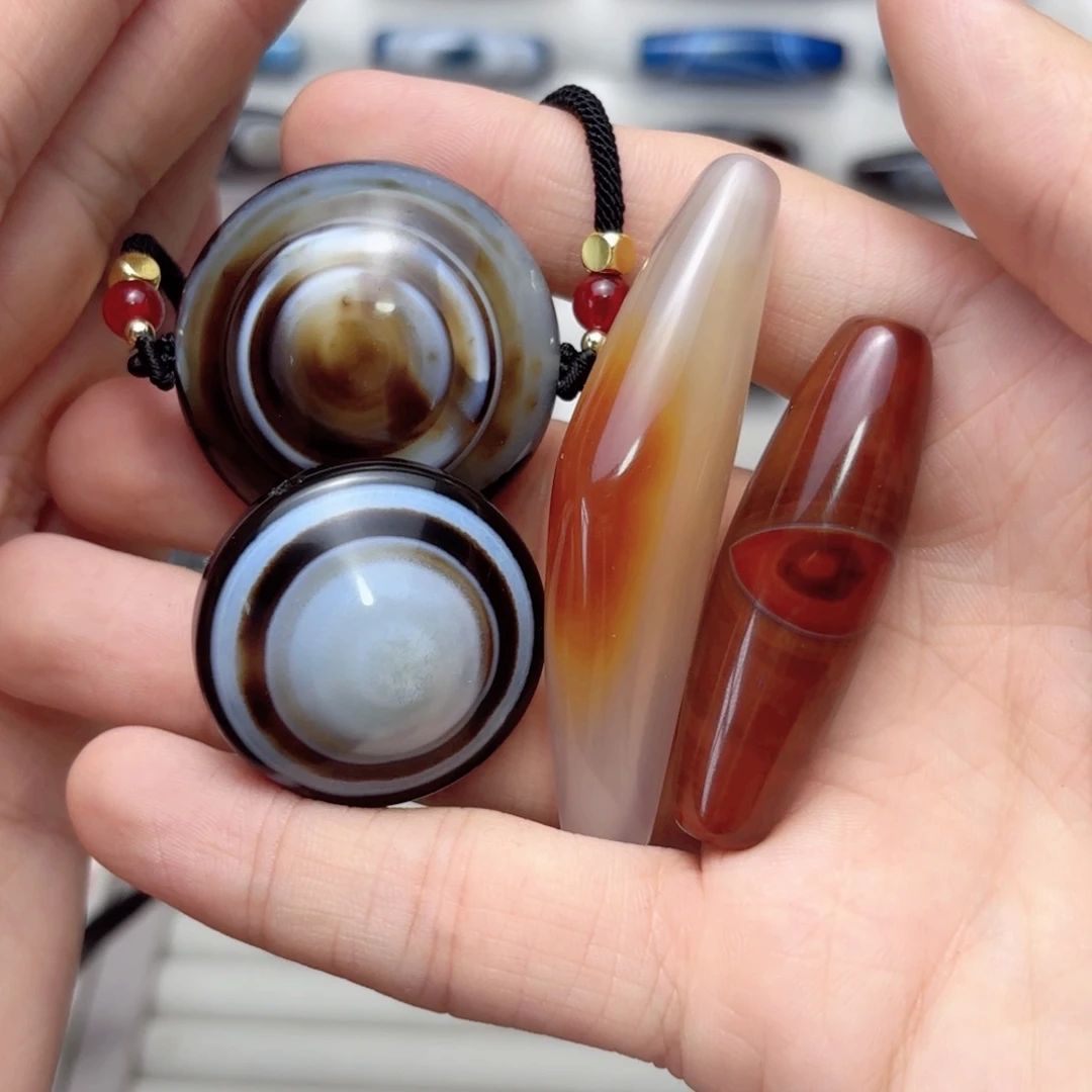 K***L玛瑙/玉髓吊坠未镶嵌1