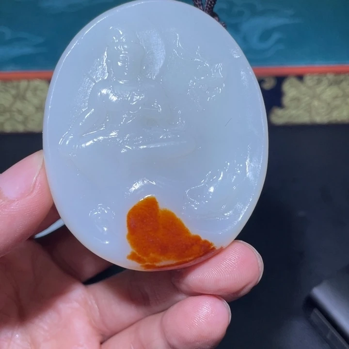 伟***粥和田玉未镶嵌颈饰