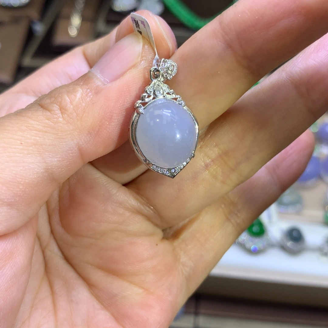 翡翠颈饰银S925镶嵌翡翠吊坠