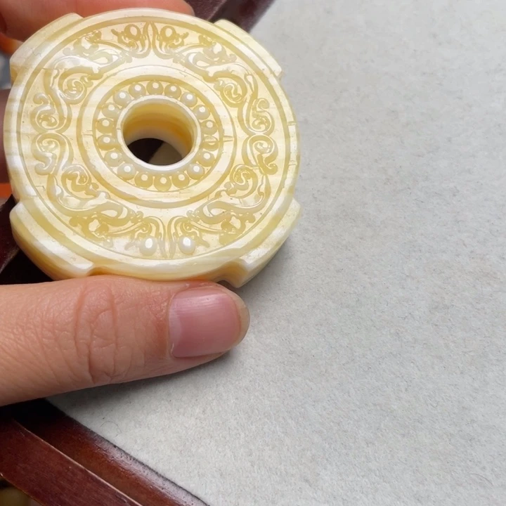 行***开珐琅非金属蜜蜡色手把