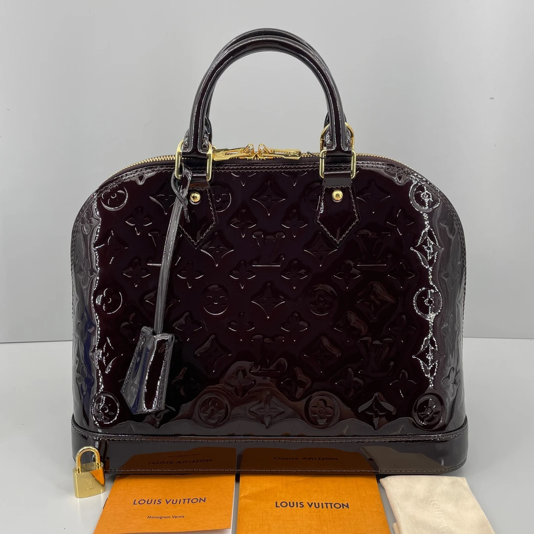 99新 LouisVuitton/路易威登 优选/中号车厘子漆皮贝壳包32x25x16