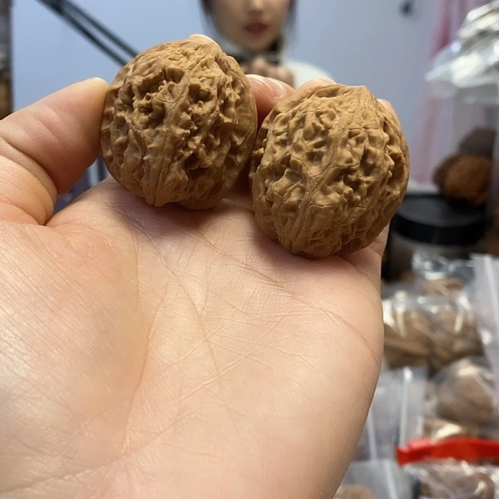 梵***0文玩核桃把件35.5红锦鲤