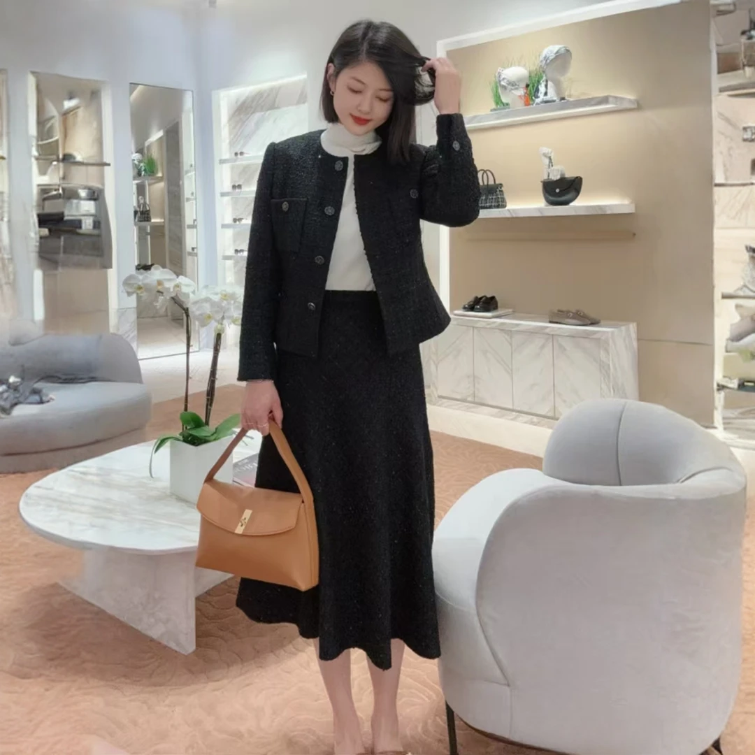 GXO 女装2025秋冬新款气质通勤双口袋造型肌理花呢套装TZ0069